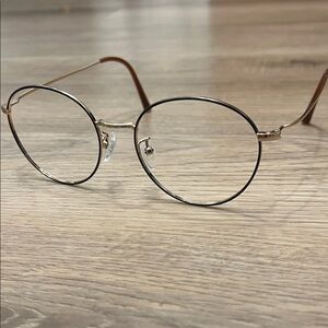 Round Gold Metal Frame Glasses - Classic Minimalist